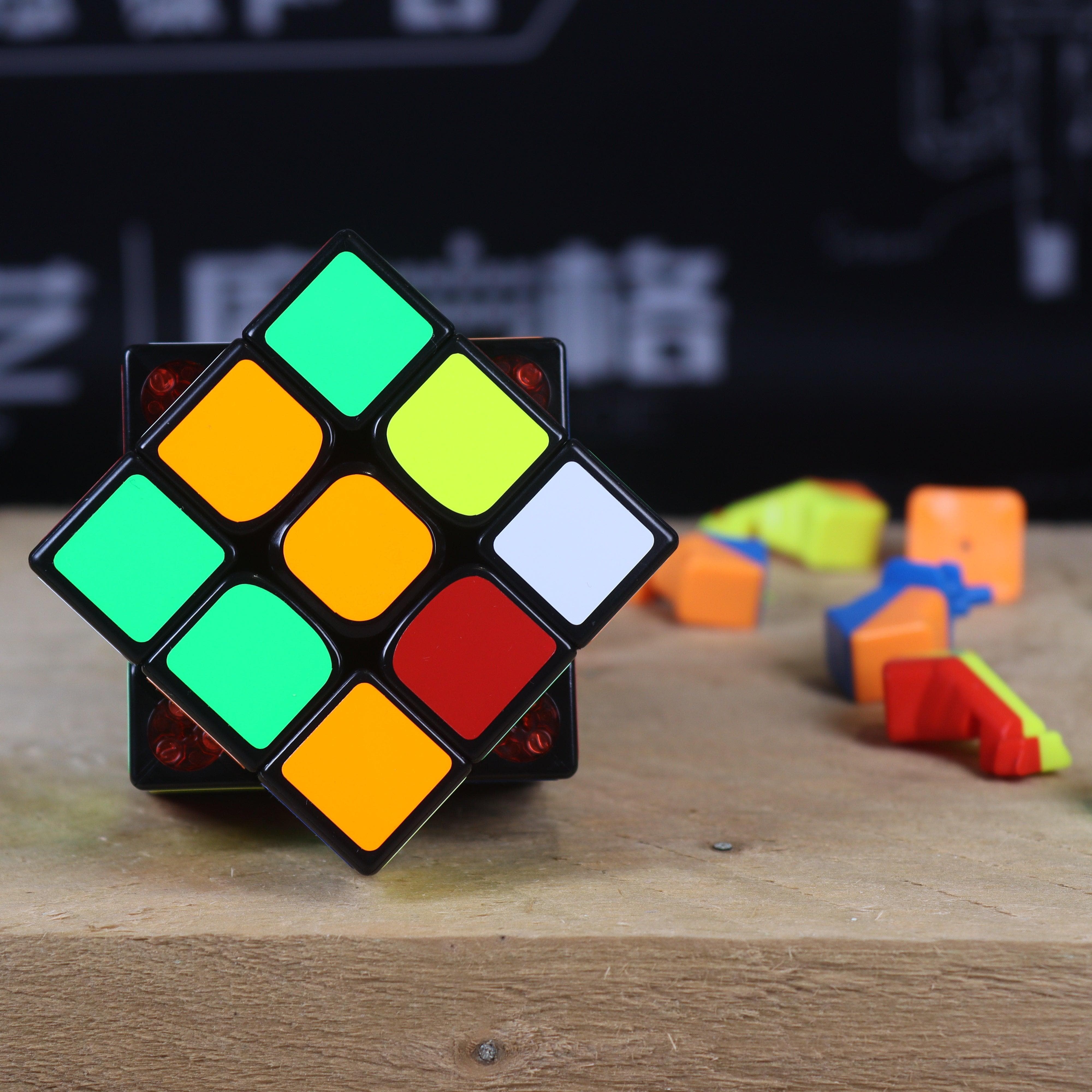 DaYan ZhanChi Pro 3x3 Magnetic