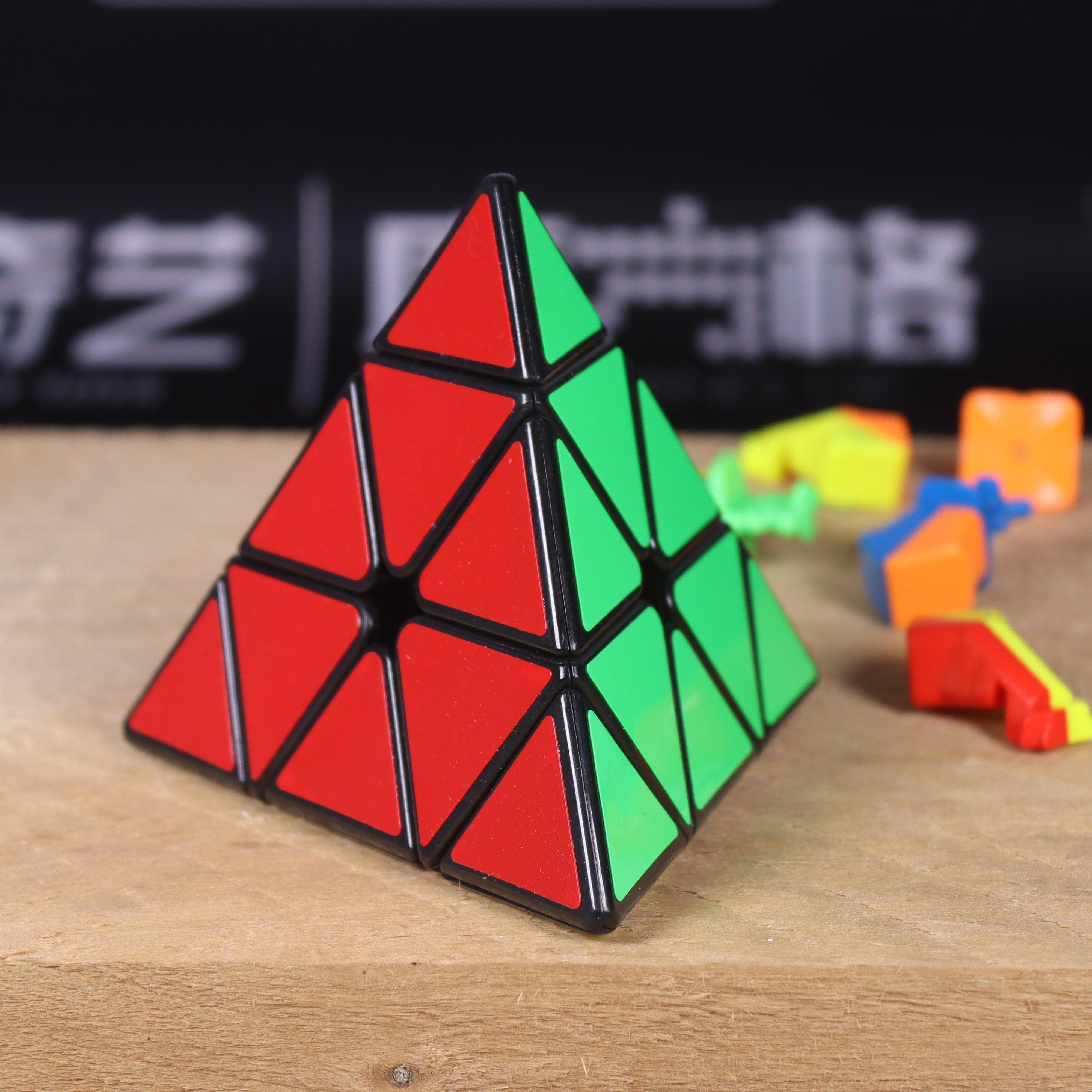 YJ YuLong Pyraminx V2 M