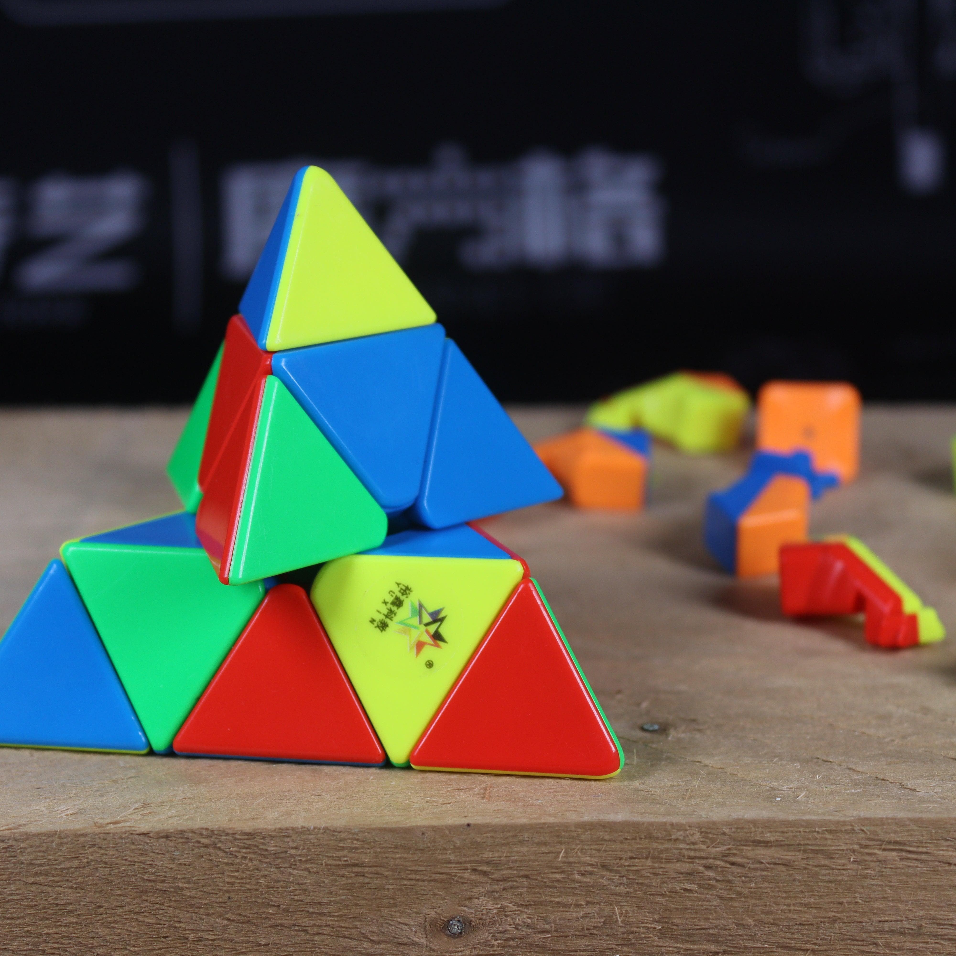 YuXin Little Magic Pyraminx M