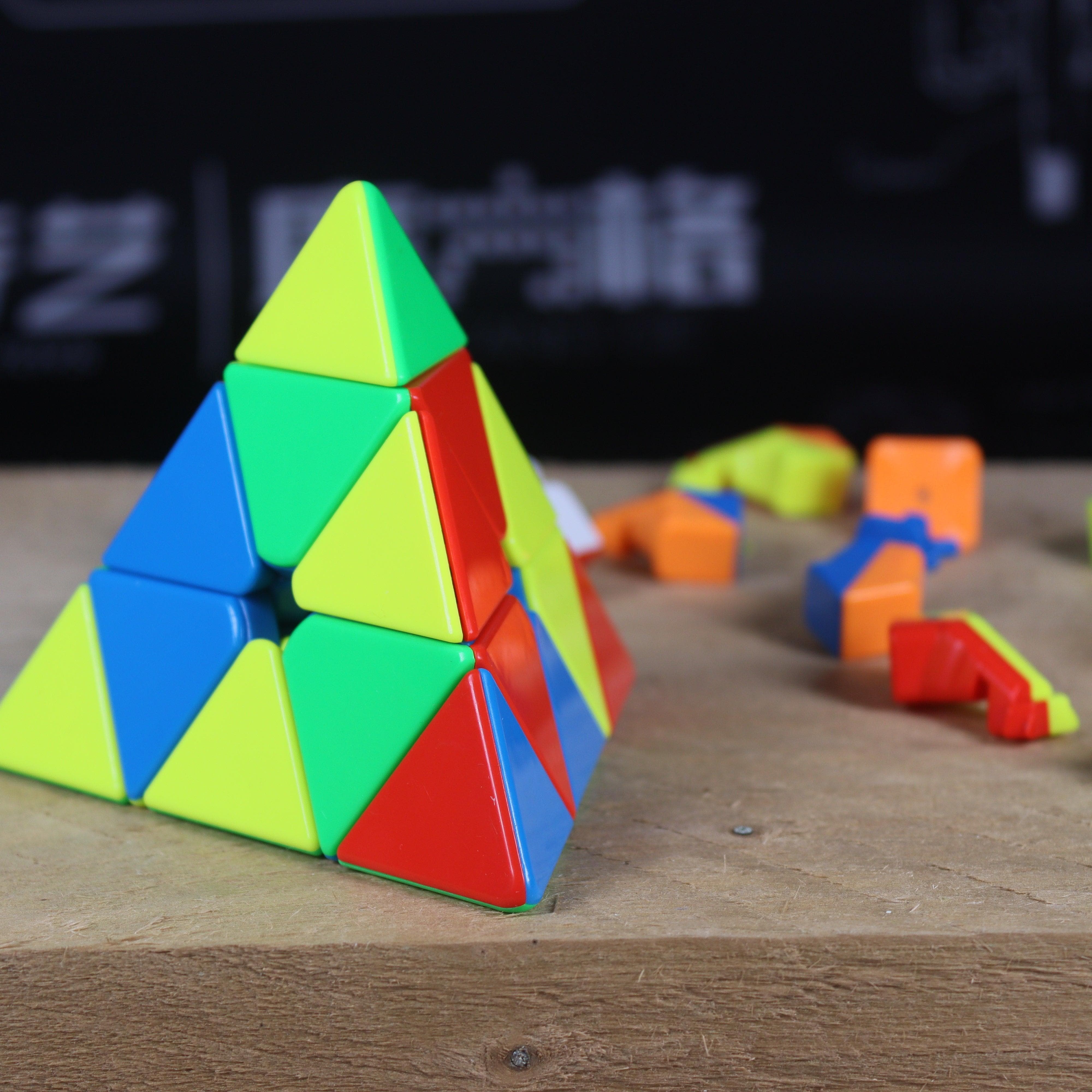 YuXin Little Magic Pyraminx M